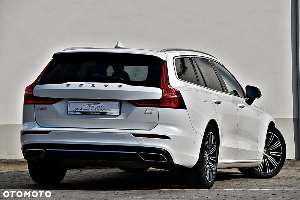 Volvo V60 T6 AWD Recharge Geartronic Inscription Expression - 4