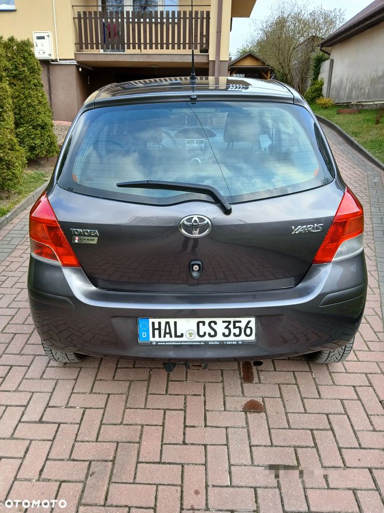 Toyota Yaris 1.33 VVT-i Life - 17