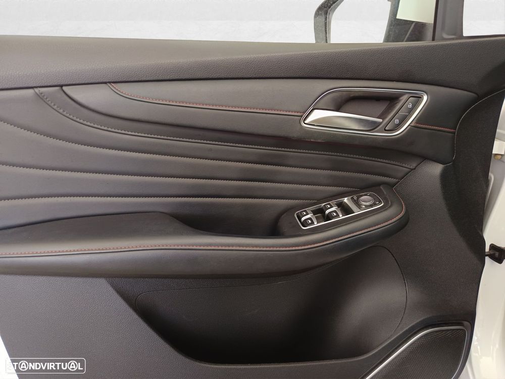 MG EHS 1.5 T-GDI Plug-in Hybrid Luxury - 27