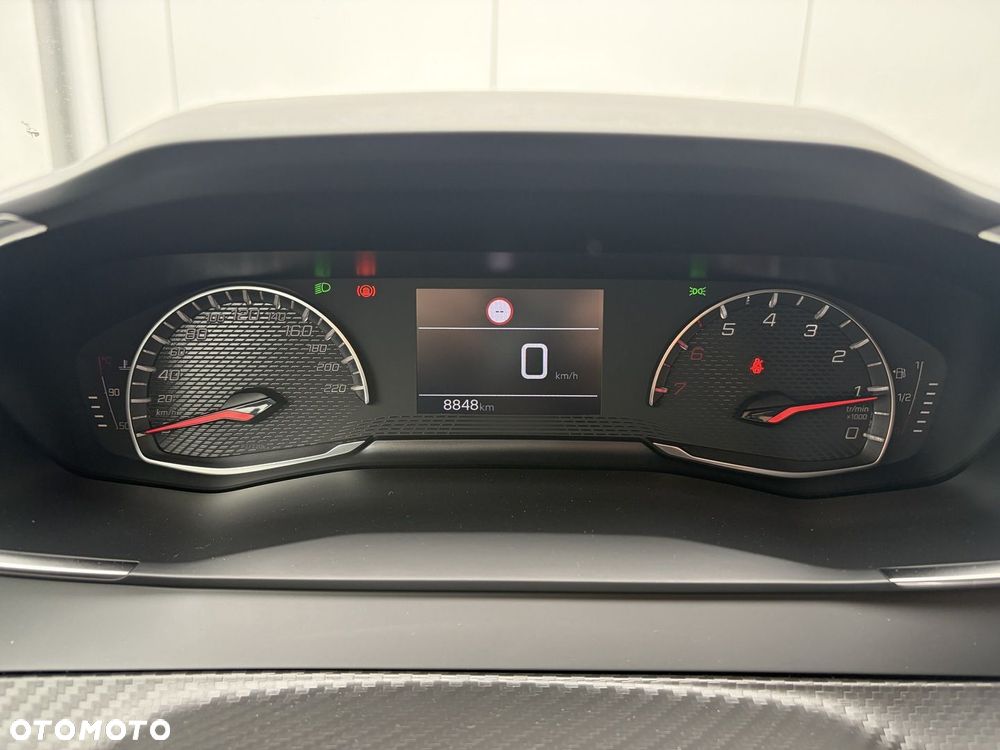 Peugeot 208 - 14
