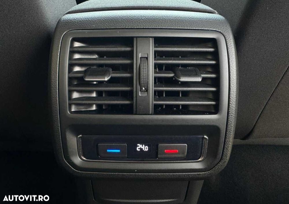 Volkswagen Passat - 26