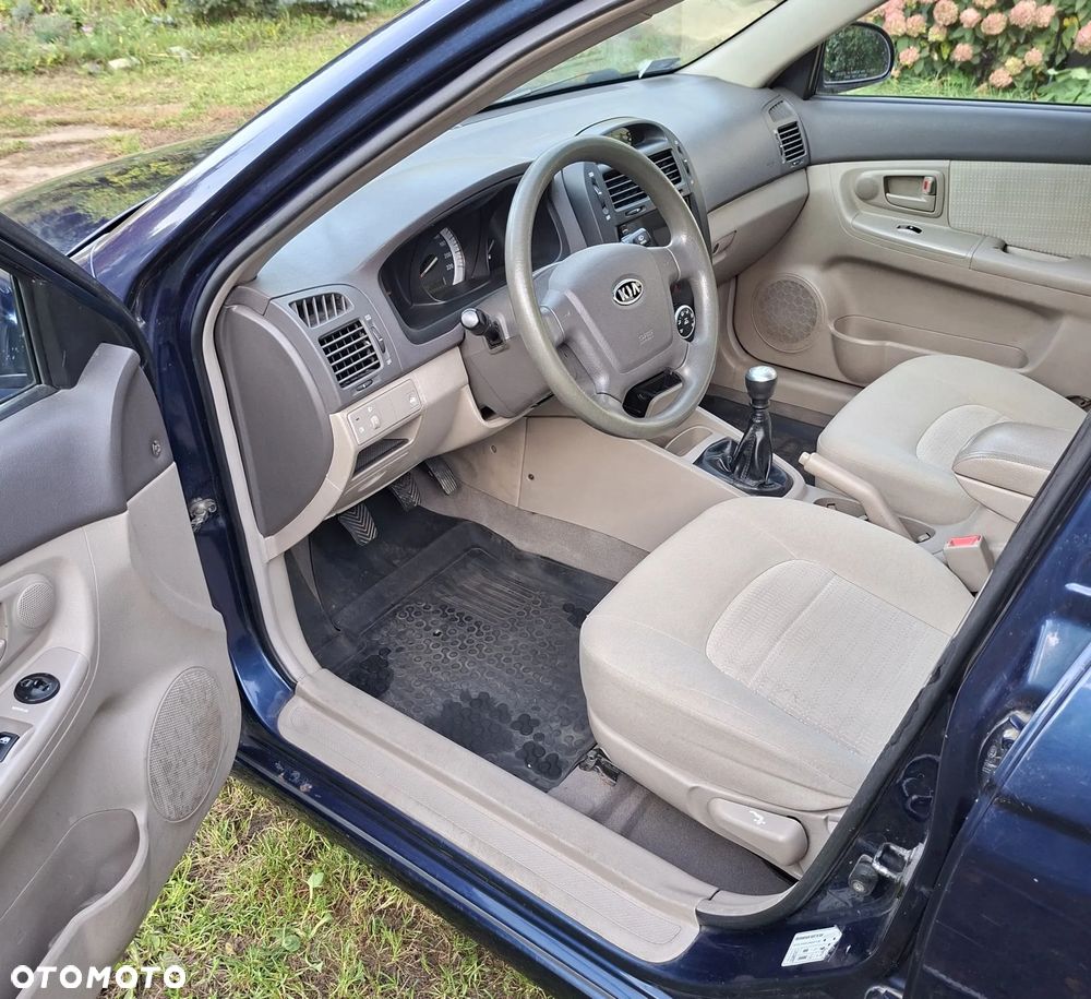 Kia Cerato 1.6 CRDi Comfort - 7