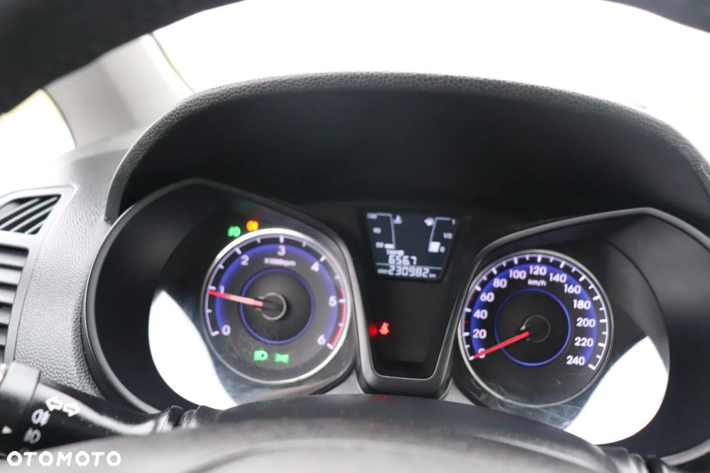 Hyundai ix20 1.4 CRDi Trend - 19