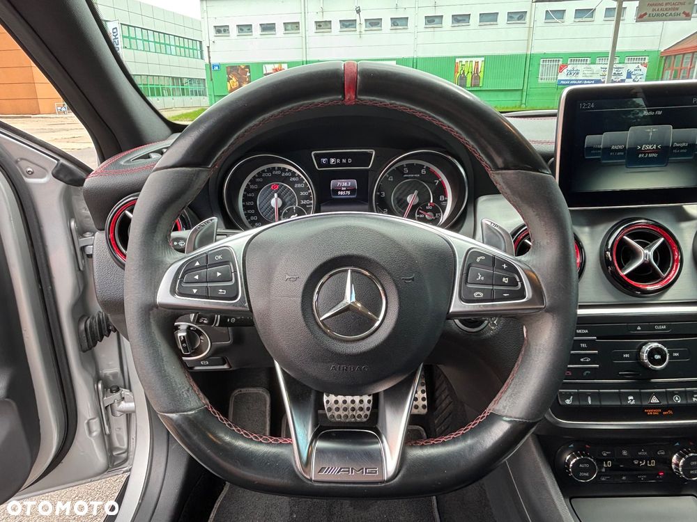 Mercedes-Benz GLA AMG 45 4Matic AMG Speedshift 7G-DCT - 15