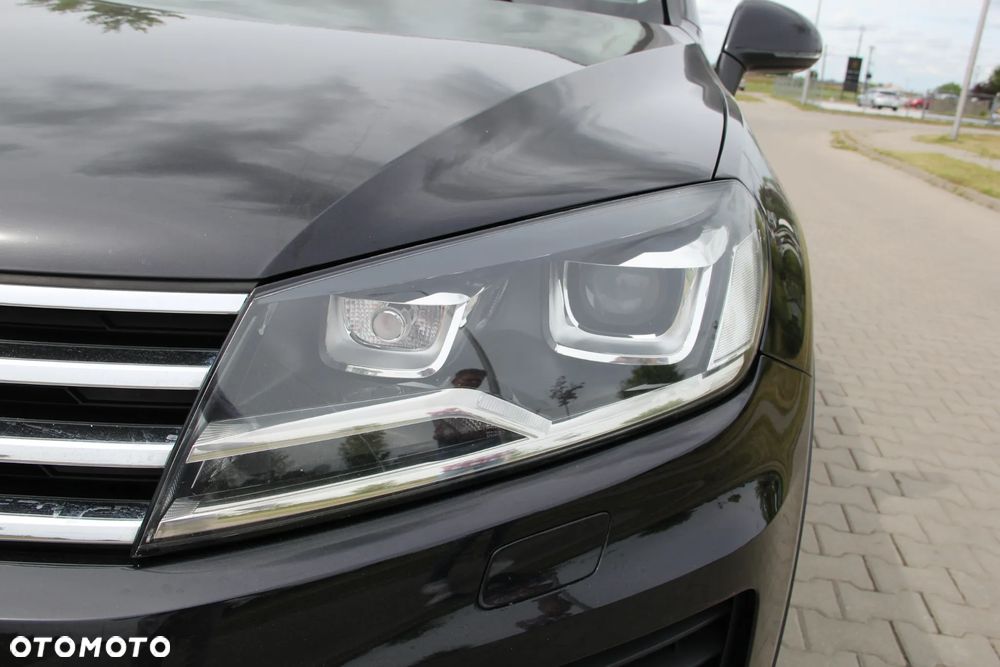 Volkswagen Touareg 3.0 V6 TDI BMT Perfectline R-Style - 12