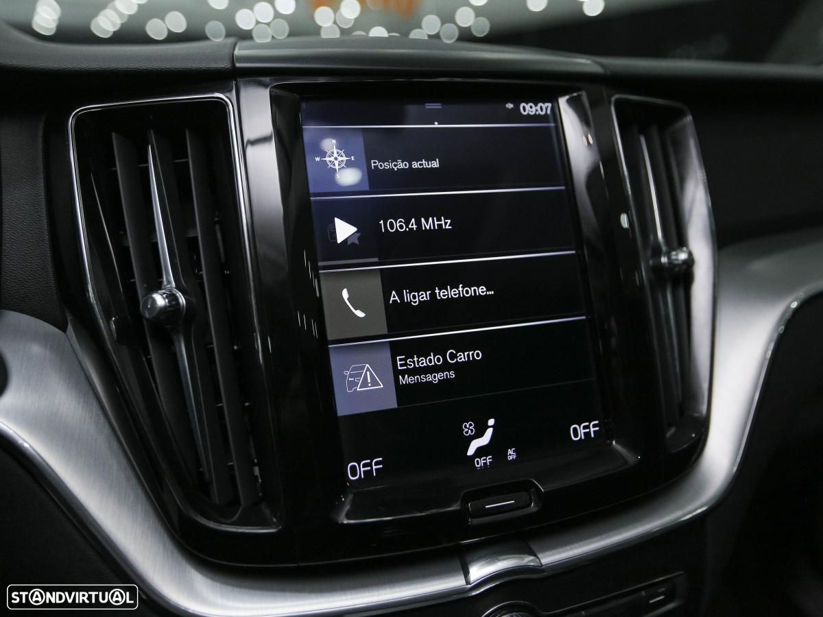 Volvo XC 60 2.0 T8 PHEV Momentum AWD - 18