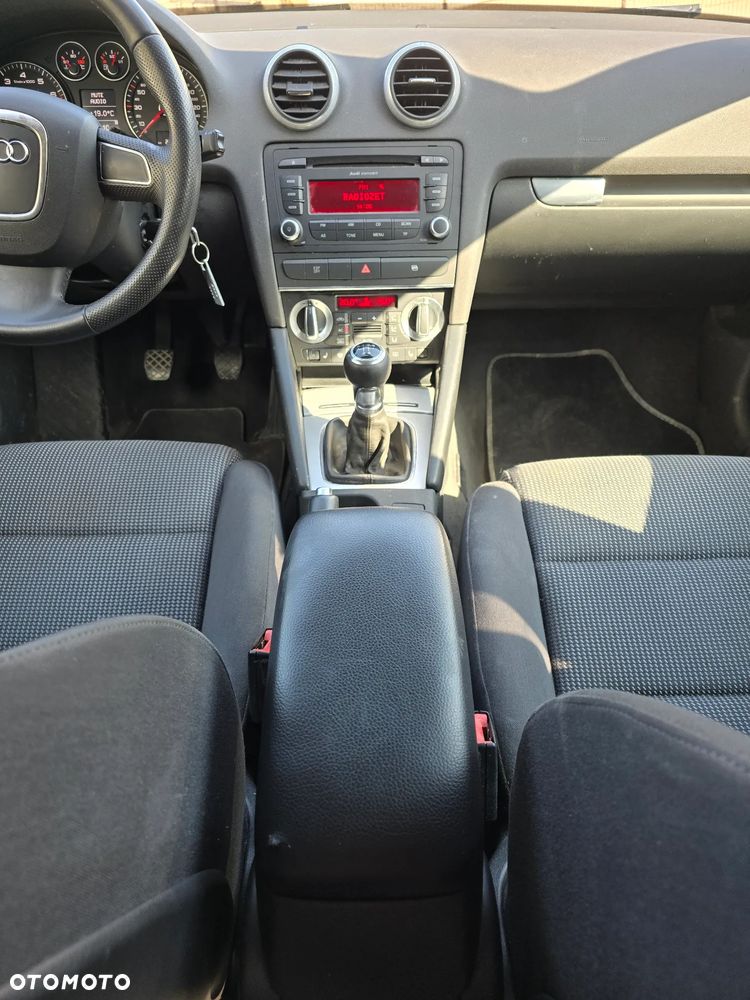 Audi A3 Sportback 1.6 Ambition - 11