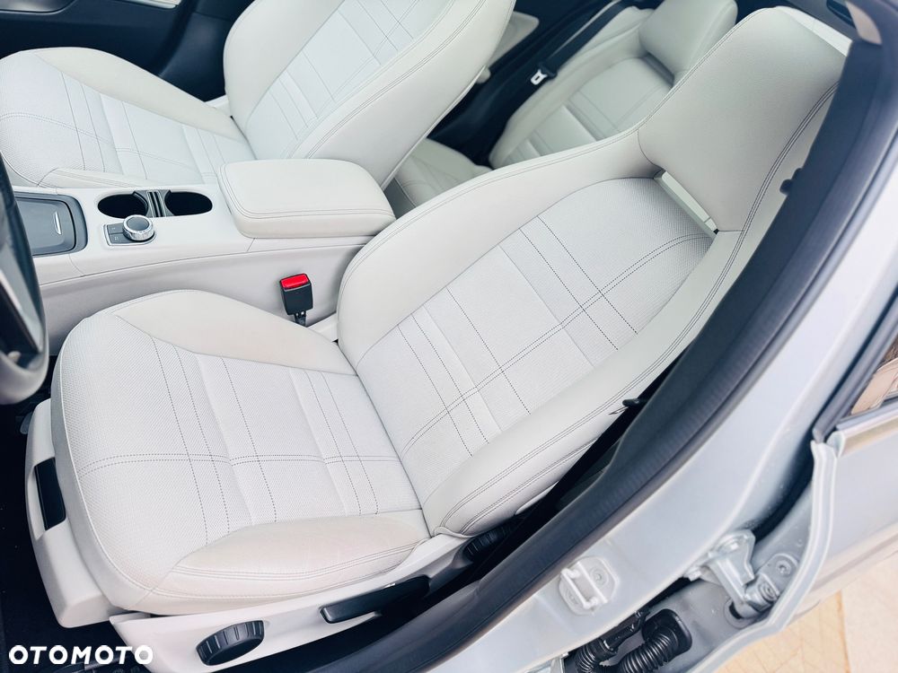 Mercedes-Benz GLA 200 7G-DCT Style - 9