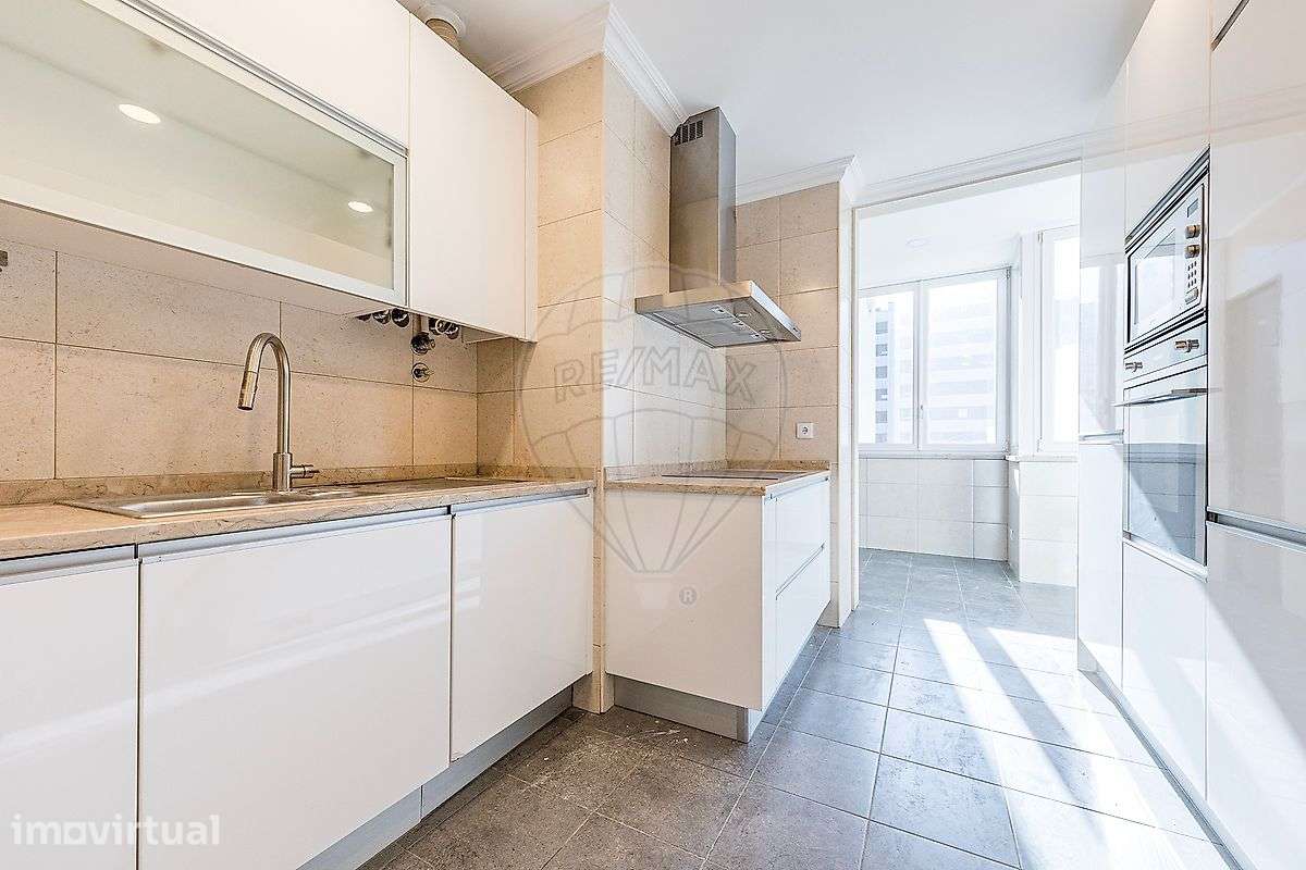 Apartamento T4 para arrendamento - Grande imagem: 3/32