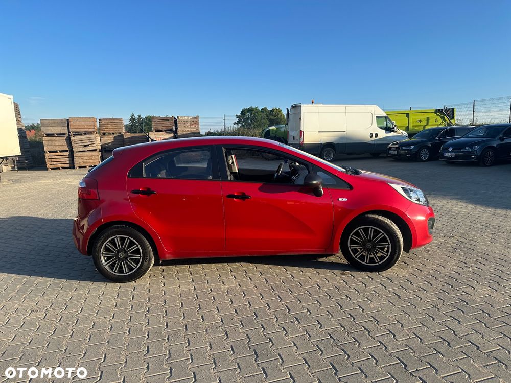 Kia Rio 1.2 Attract - 4