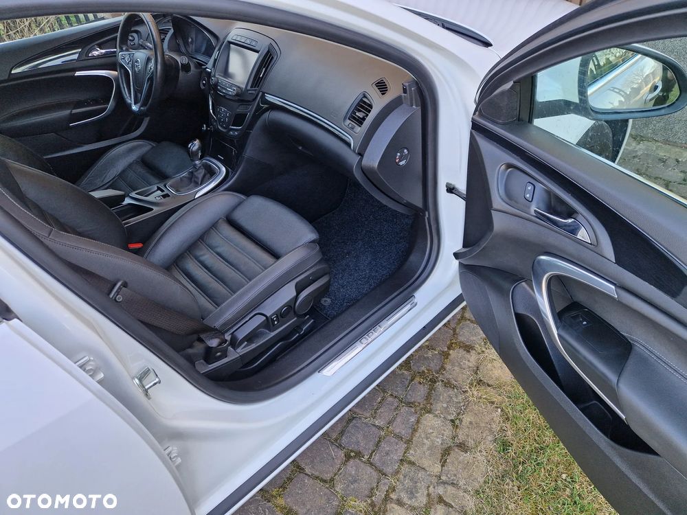 Opel Insignia - 21