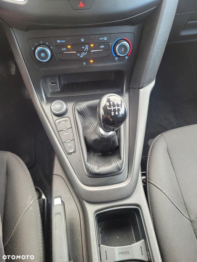 Ford Focus - 8