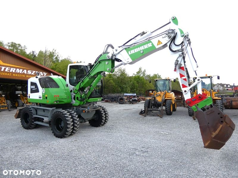 Liebherr A910 Compact / Z Niemiec / Super Stan / BEZ DPF / 2 Łyżki / - 12