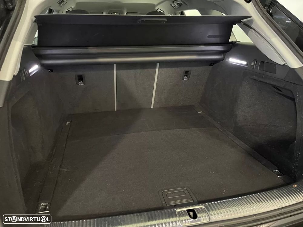 Audi A4 Avant 30 TDI Advanced S tronic - 37