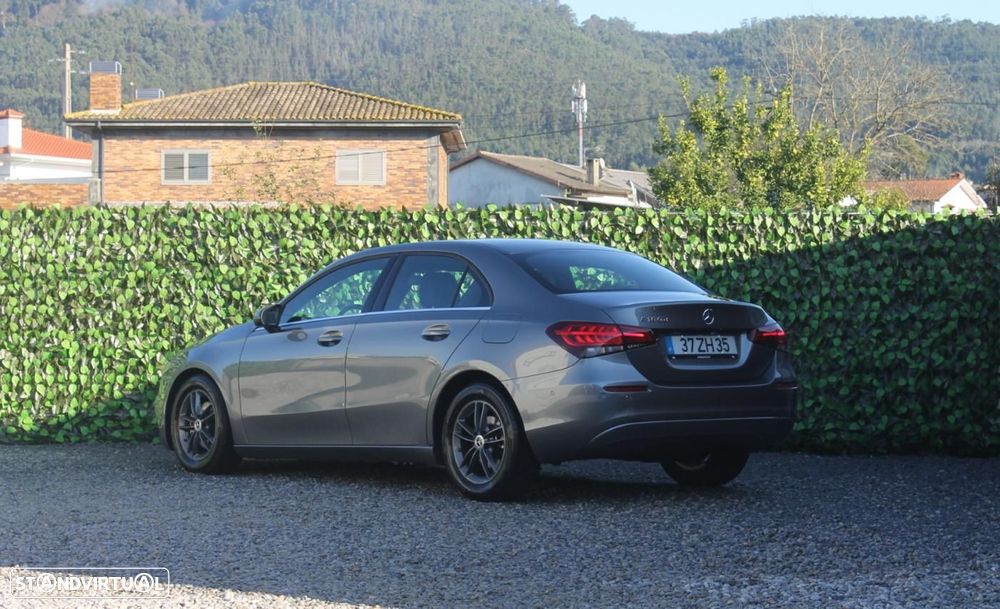 Mercedes-Benz A 180 Limousine d Style Aut. - 4