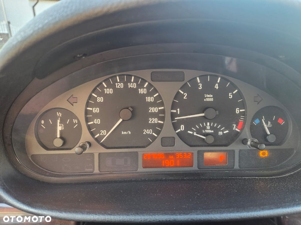 BMW Seria 3 - 10