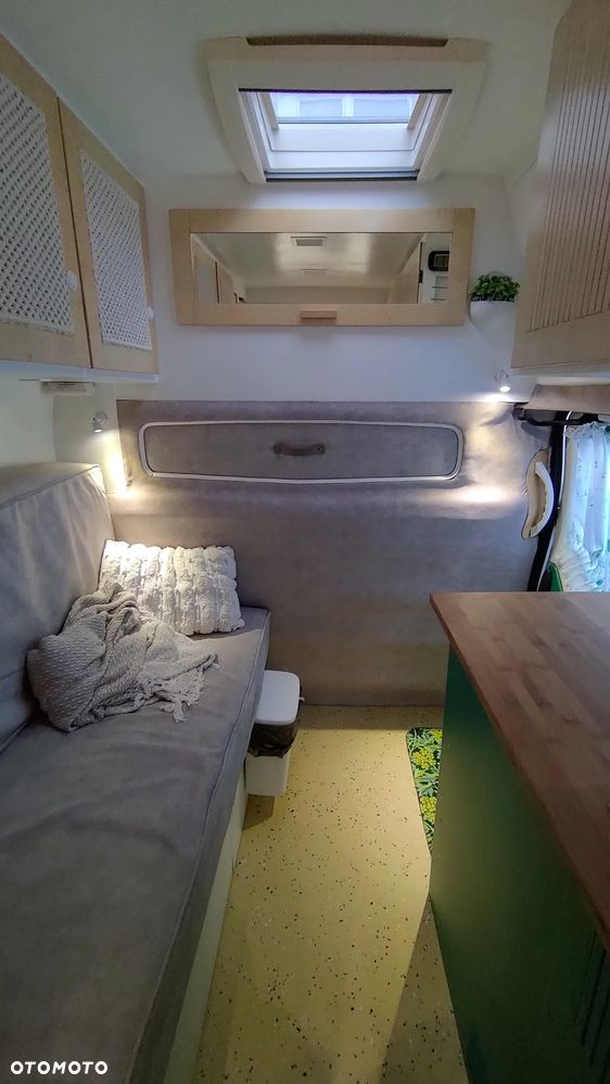 Opel Vivaro L2H2 kamper z łazienka,kuchnia,toaleta - 17