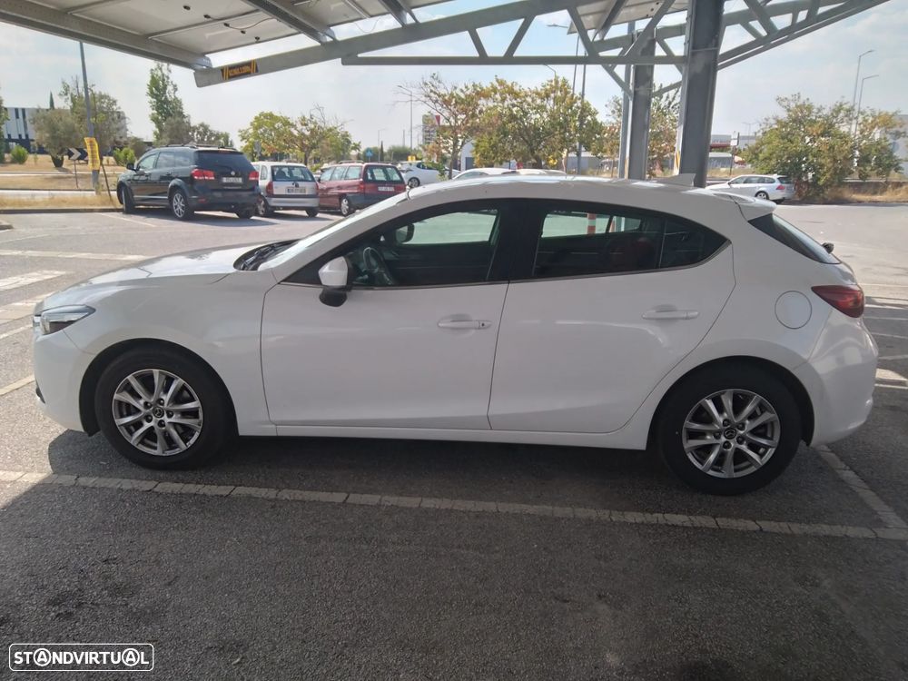 Mazda 3 Hatchback - 4