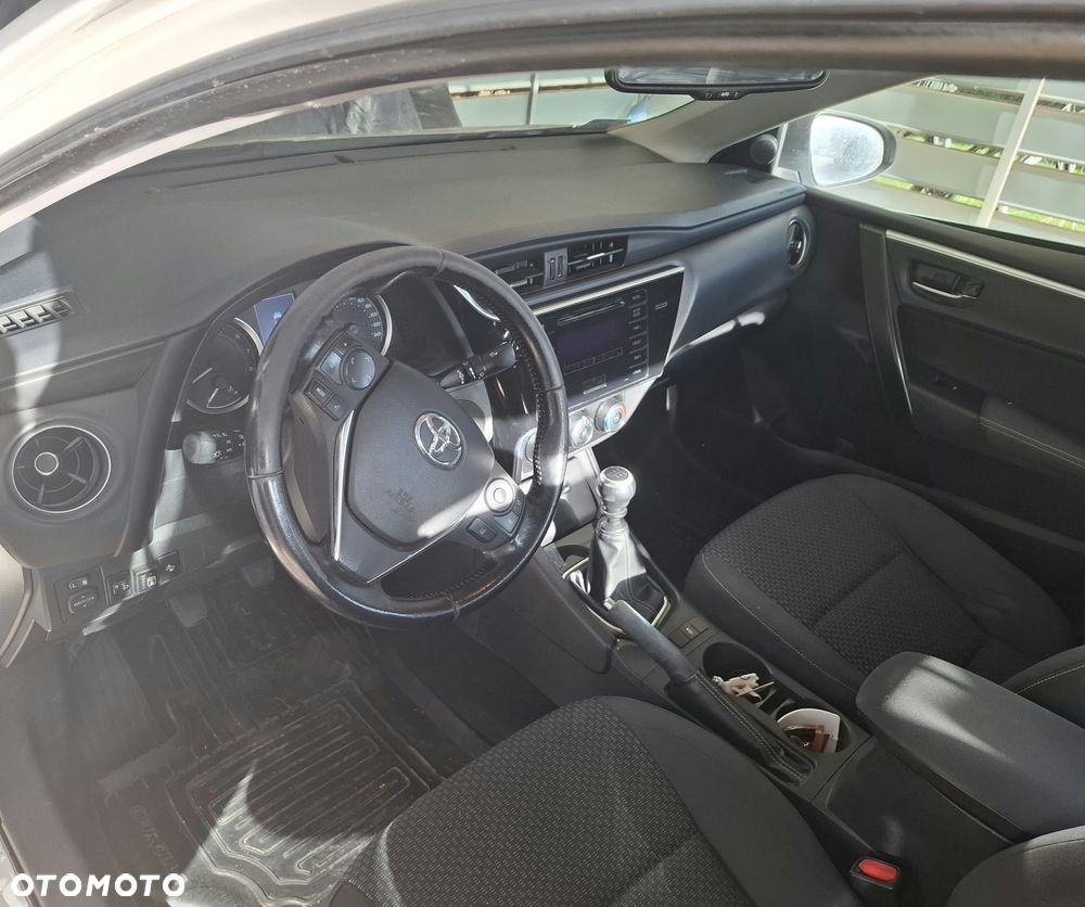 Toyota Corolla 2017 photo 4