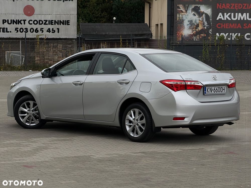 Toyota Corolla 1.6 Premium - 6