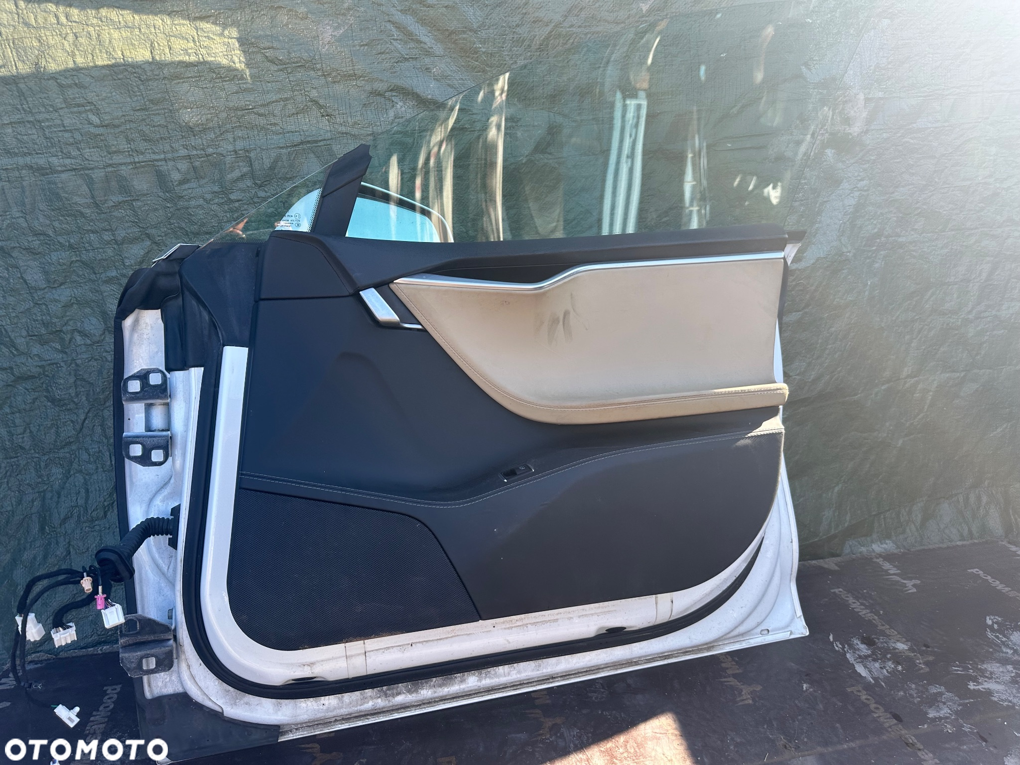 DRZWI KOMPLETNE PRAWE PRZEDNIE TESLA MODEL S PRZEDLIFT BIAŁE - 5