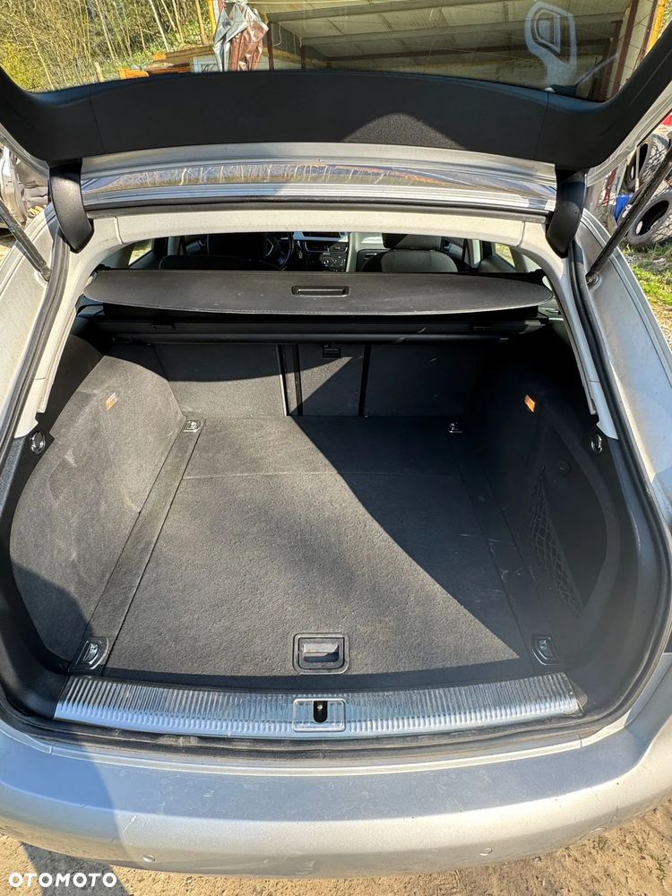 Audi A4 Avant 2.0 TDI DPF - 10