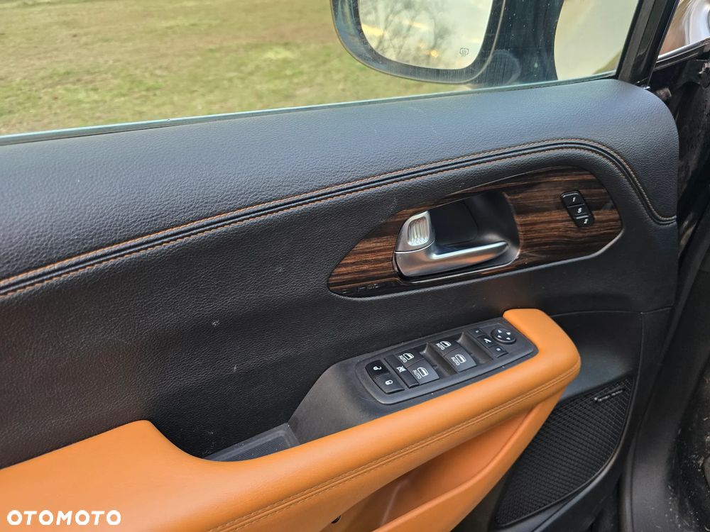 Chrysler Pacifica - 18