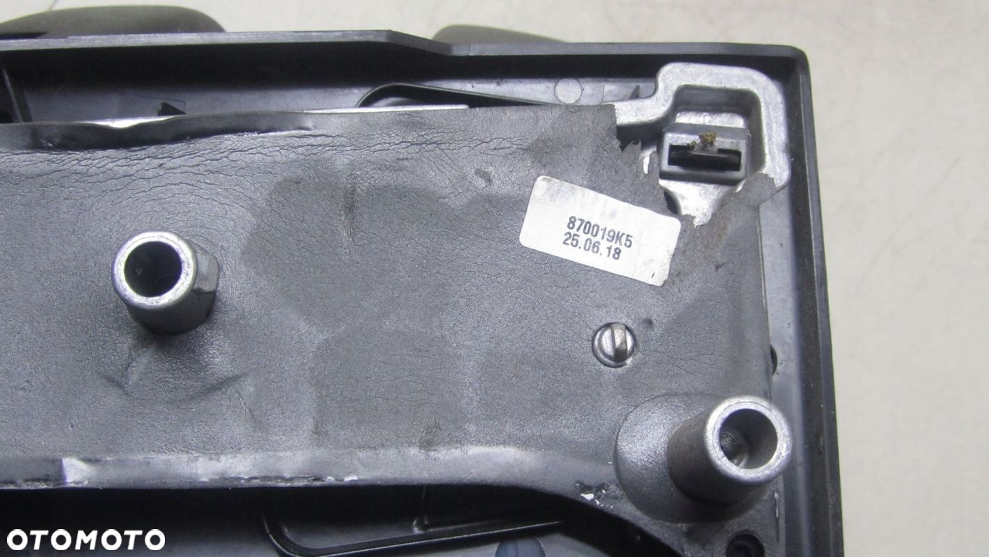 IVECO DAILY IV LUSTERKO LEWE 7+4 PIN 06- - 7