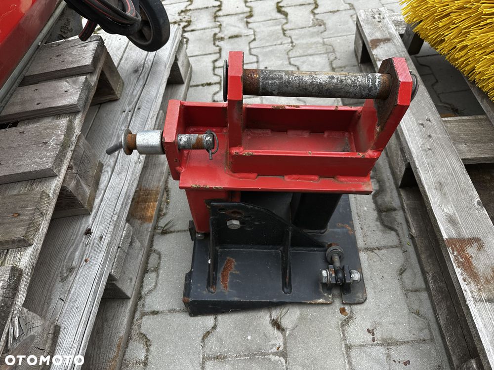 Inny GRUNIG Zamiatarka do placu - 8