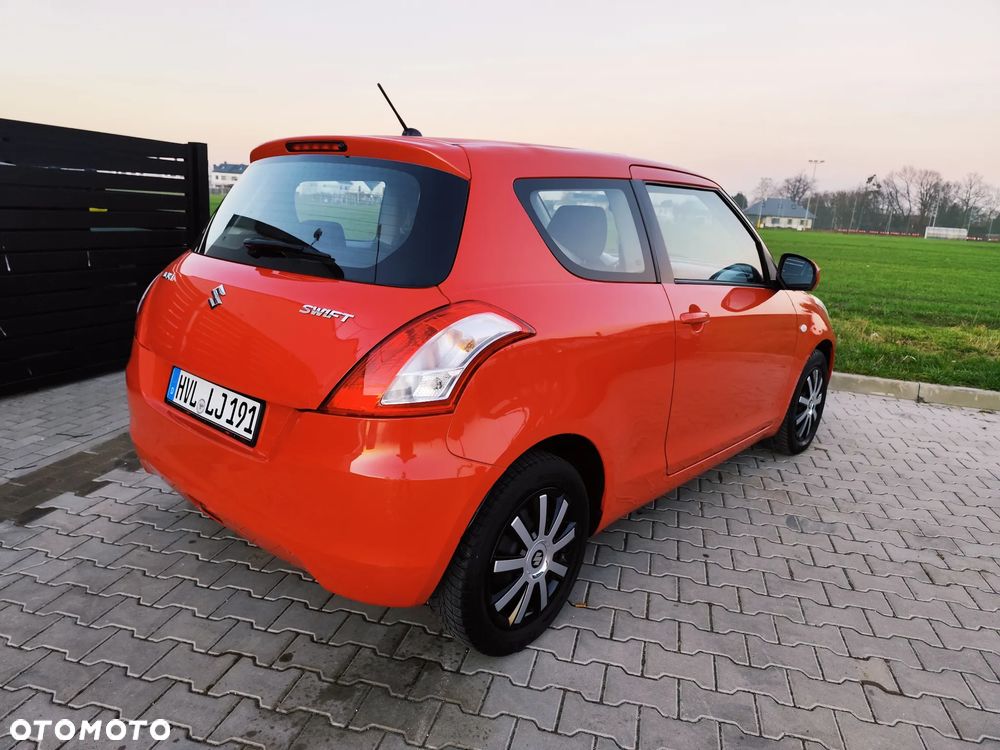 Suzuki Swift 1.2 X-ITE - 4