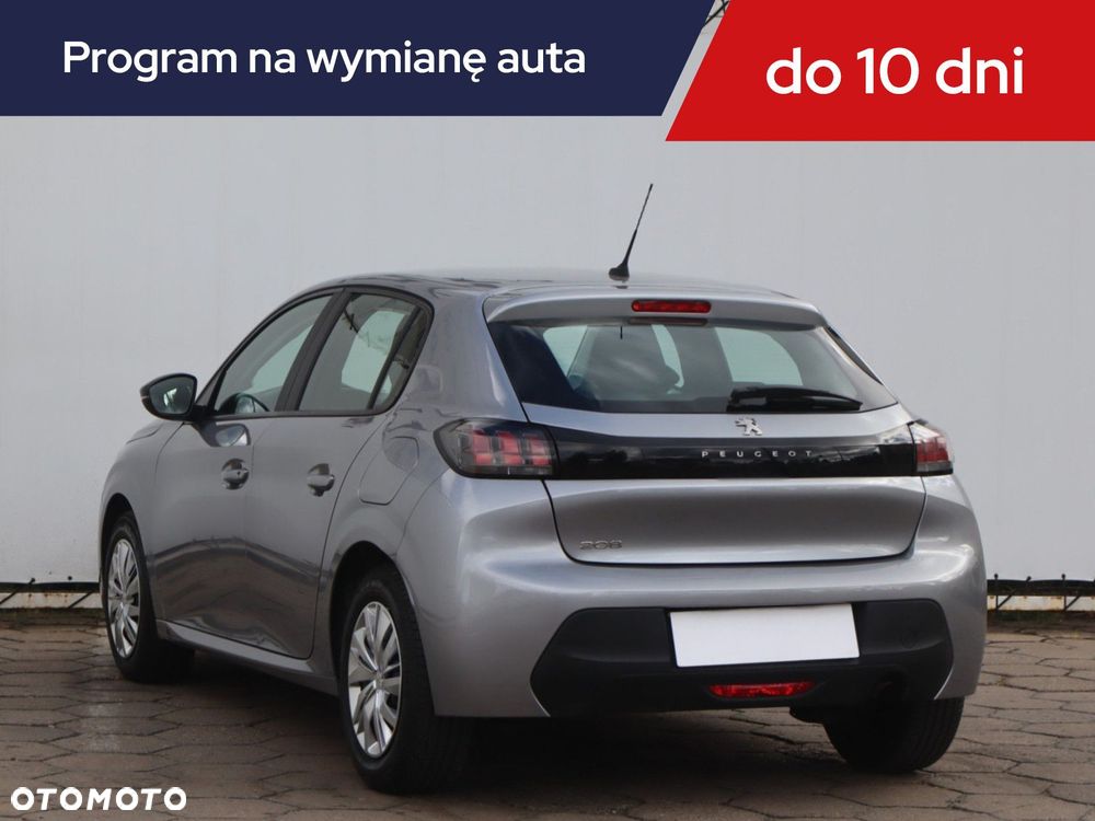 Peugeot 208 - 6