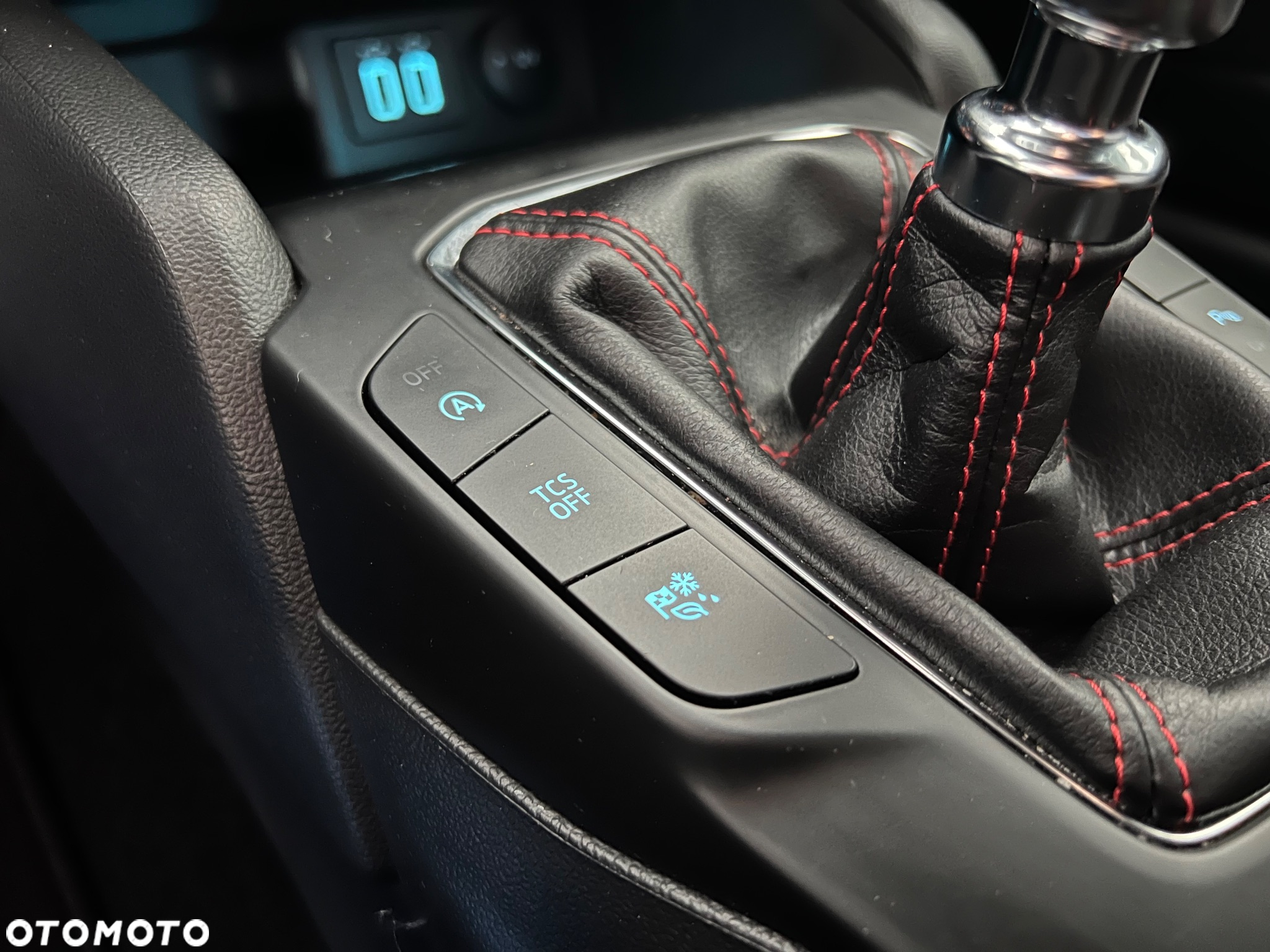 Ford Focus 1.0 EcoBoost ST-Line X - 25