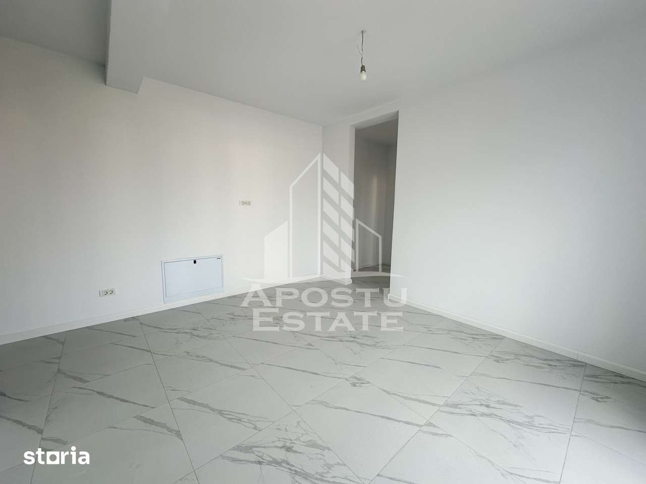 Apartament cu 2 camere, bucatarie inchisa, etaj intermediar, Giroc — fotografia 3
