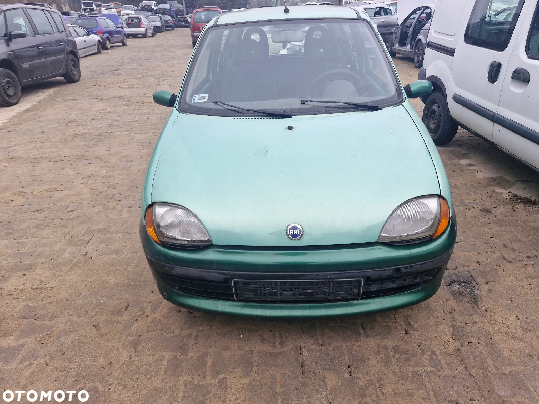 Fiat Seicento demontaż maska zderzak lampa drzwi lusterko fotel silnik skrzynia rozrusznik alternator - 7