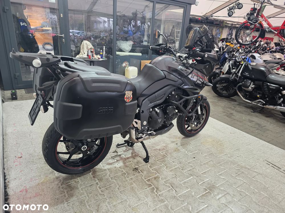 Triumph Tiger - 10