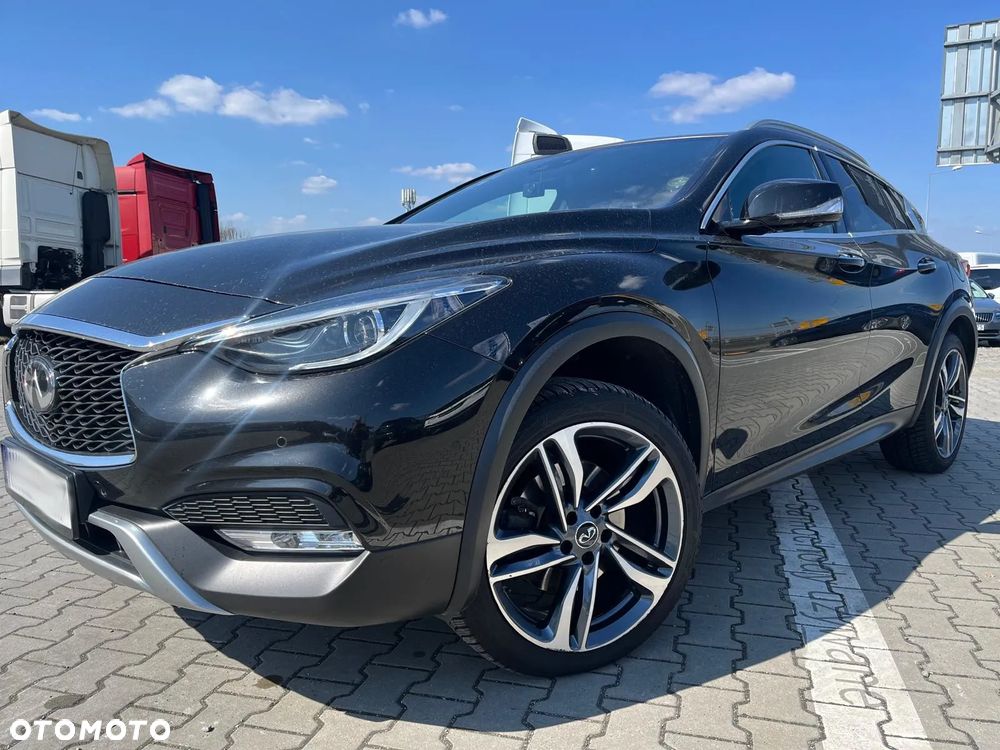 Infiniti QX30 2.0t Premium AWD 7DCT - 1