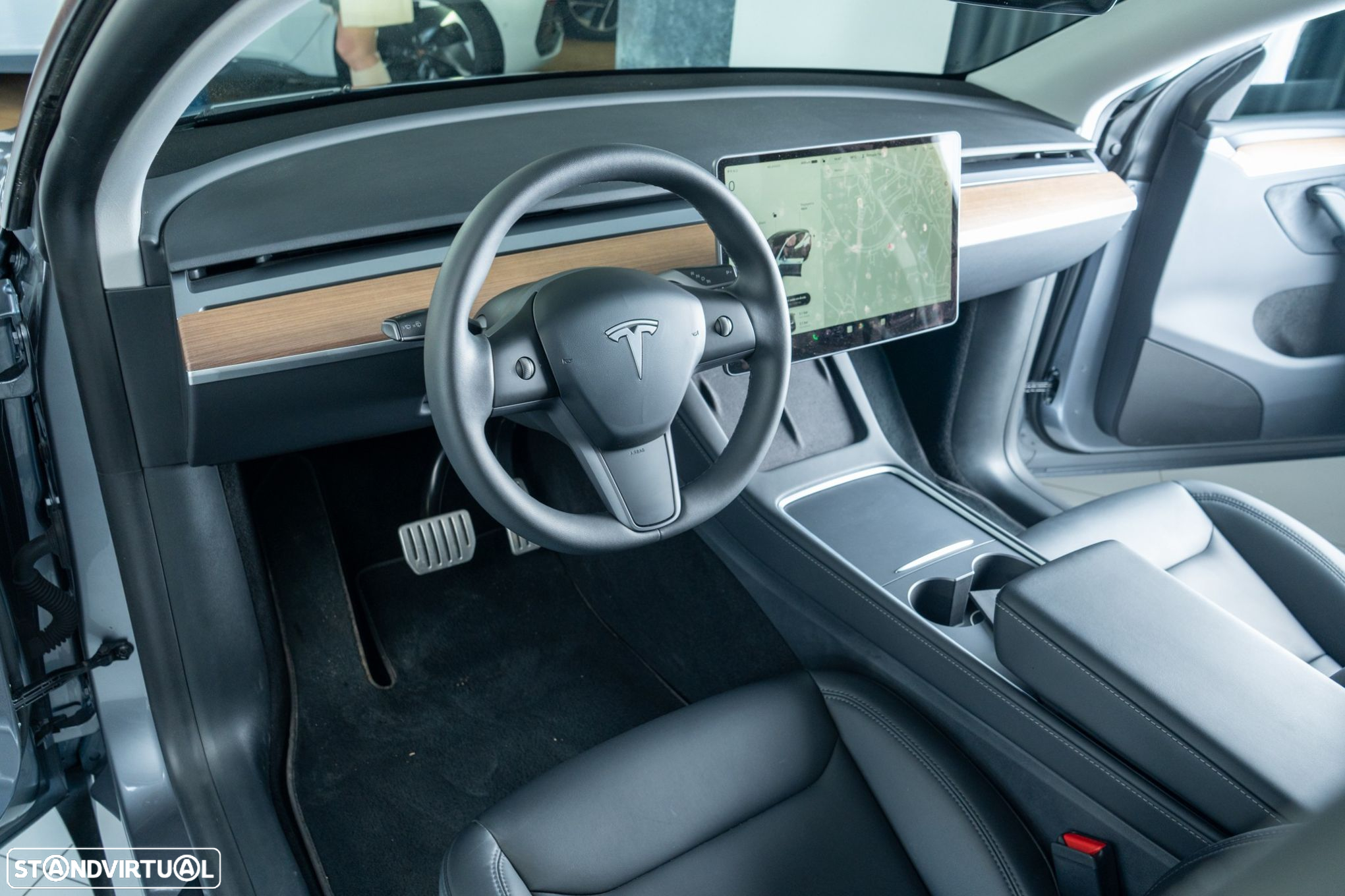 Tesla Model Y Performance Dual Motor AWD - 17