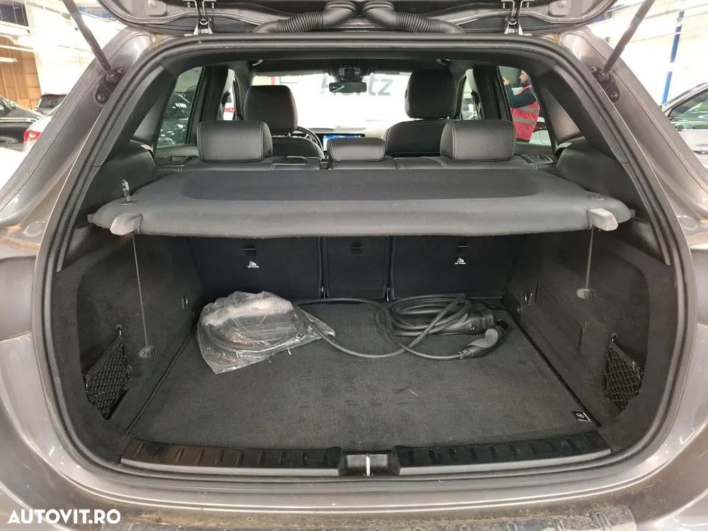 Mercedes-Benz GLA 250 e - 6