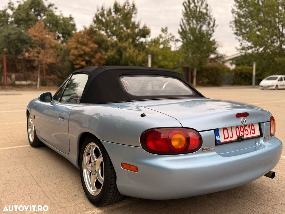 Mazda MX-5 1.6i - 6