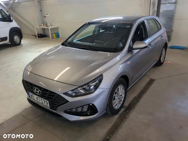 Hyundai i30 1.5 DPI Classic +