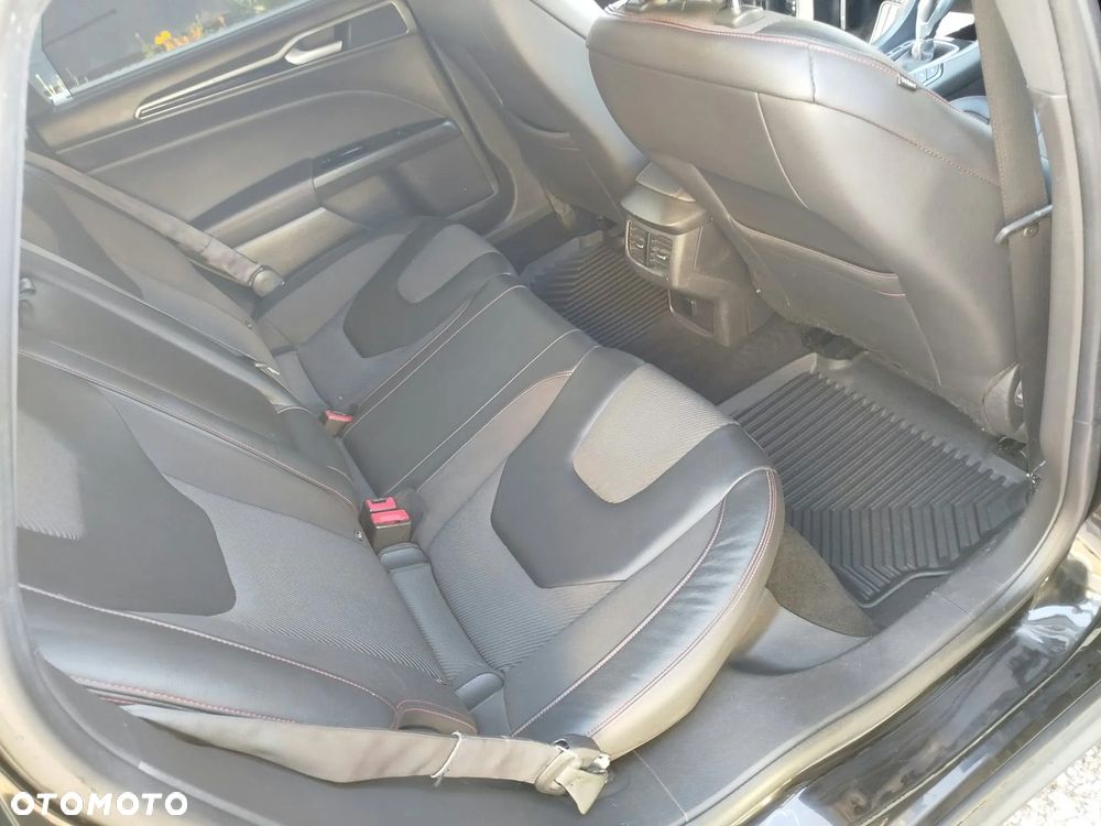 Ford Mondeo 2.0 TDCi STart-Stopp PowerShift-Aut ST-Line - 29