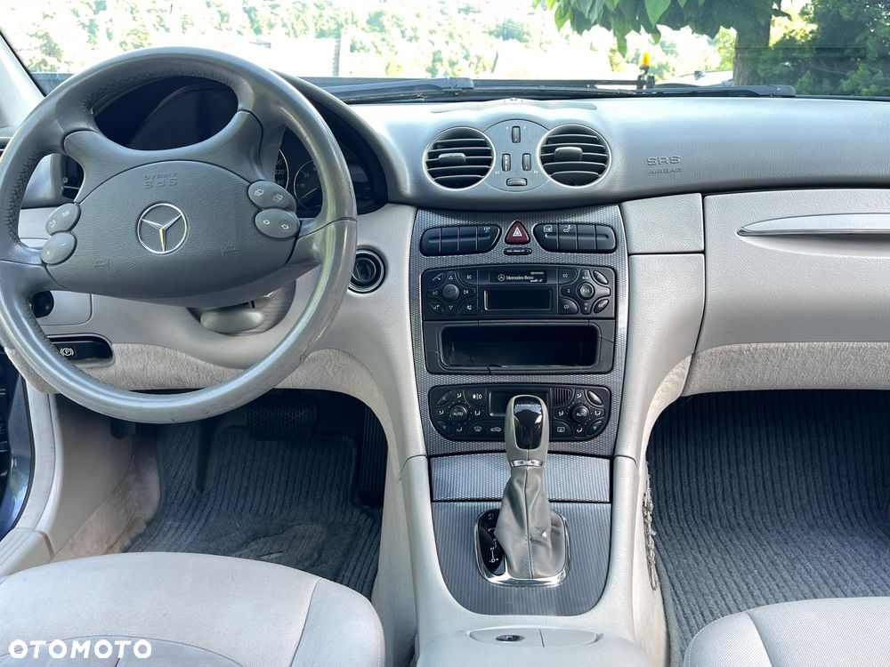 Mercedes-Benz CLK - 24