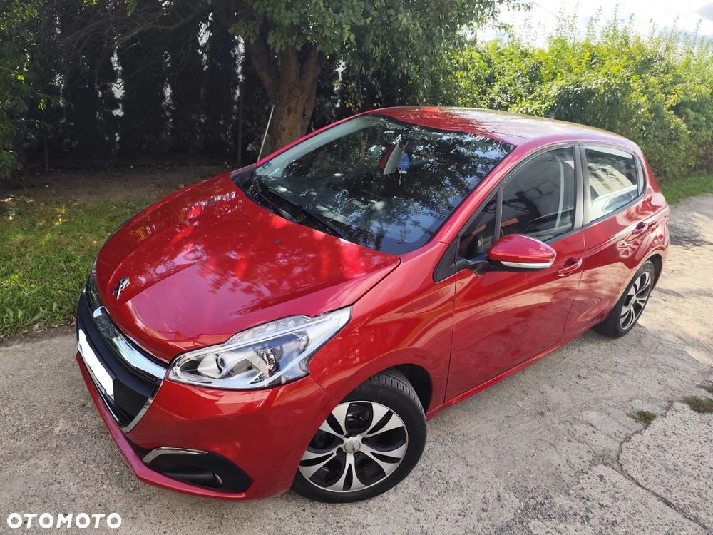 Peugeot 208 - 4