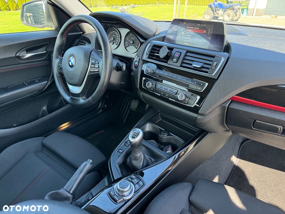 BMW Seria 2 218d Sport Line - 28