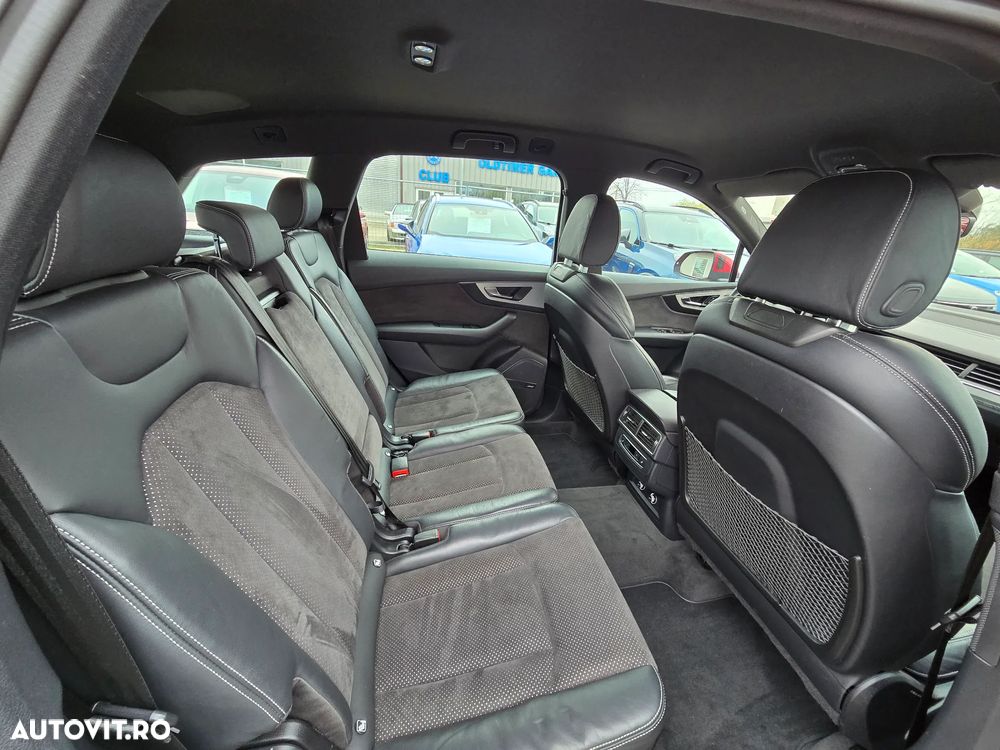 Audi Q7 - 8
