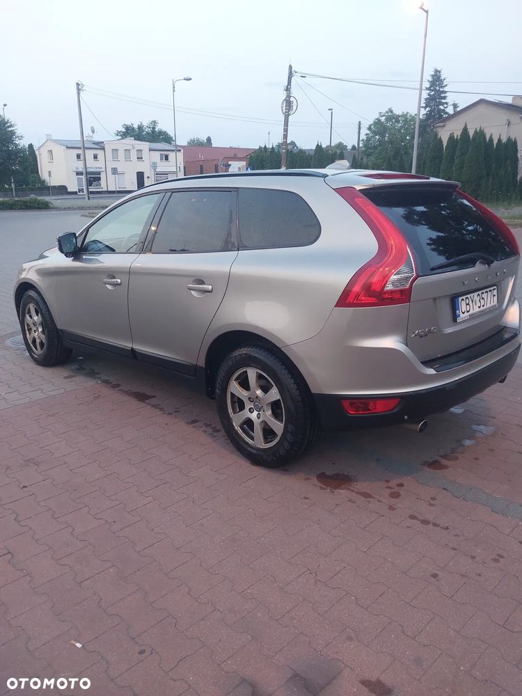 Volvo XC 60 D5 AWD Kinetic - 3