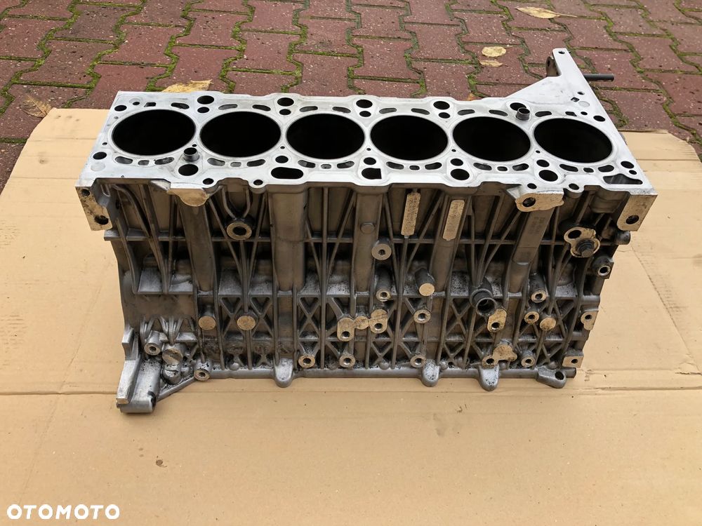 BLOK SILNIKA 306D3 BMW E90 E60 3.0D M57N2 - 1