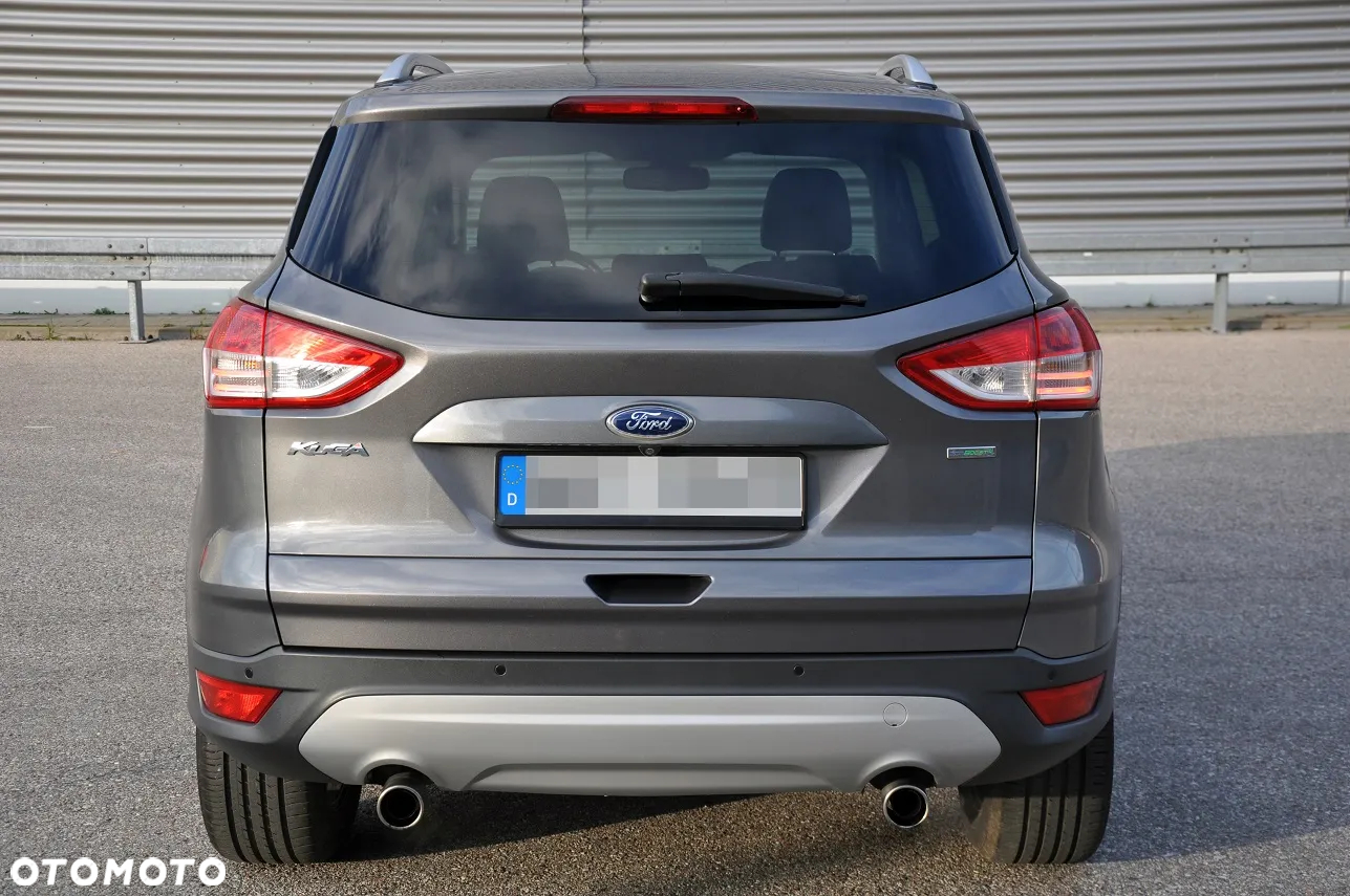 Ford Kuga 1.6 EcoBoost 2x4 Titanium - 8