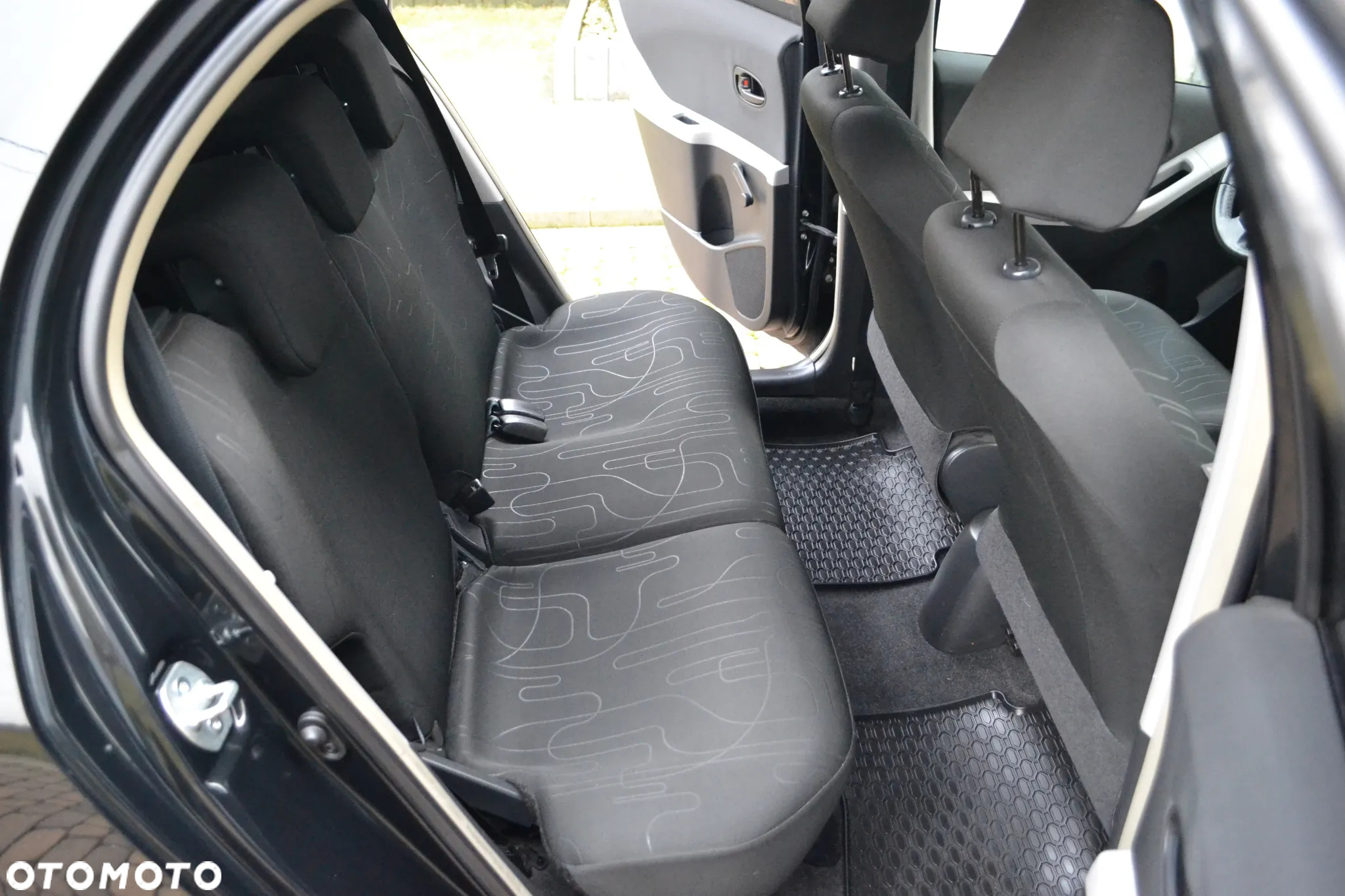Toyota Yaris 1.33 Sol - 18