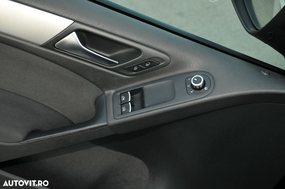 Volkswagen Golf 2.0 TDI DPF Trendline - 22